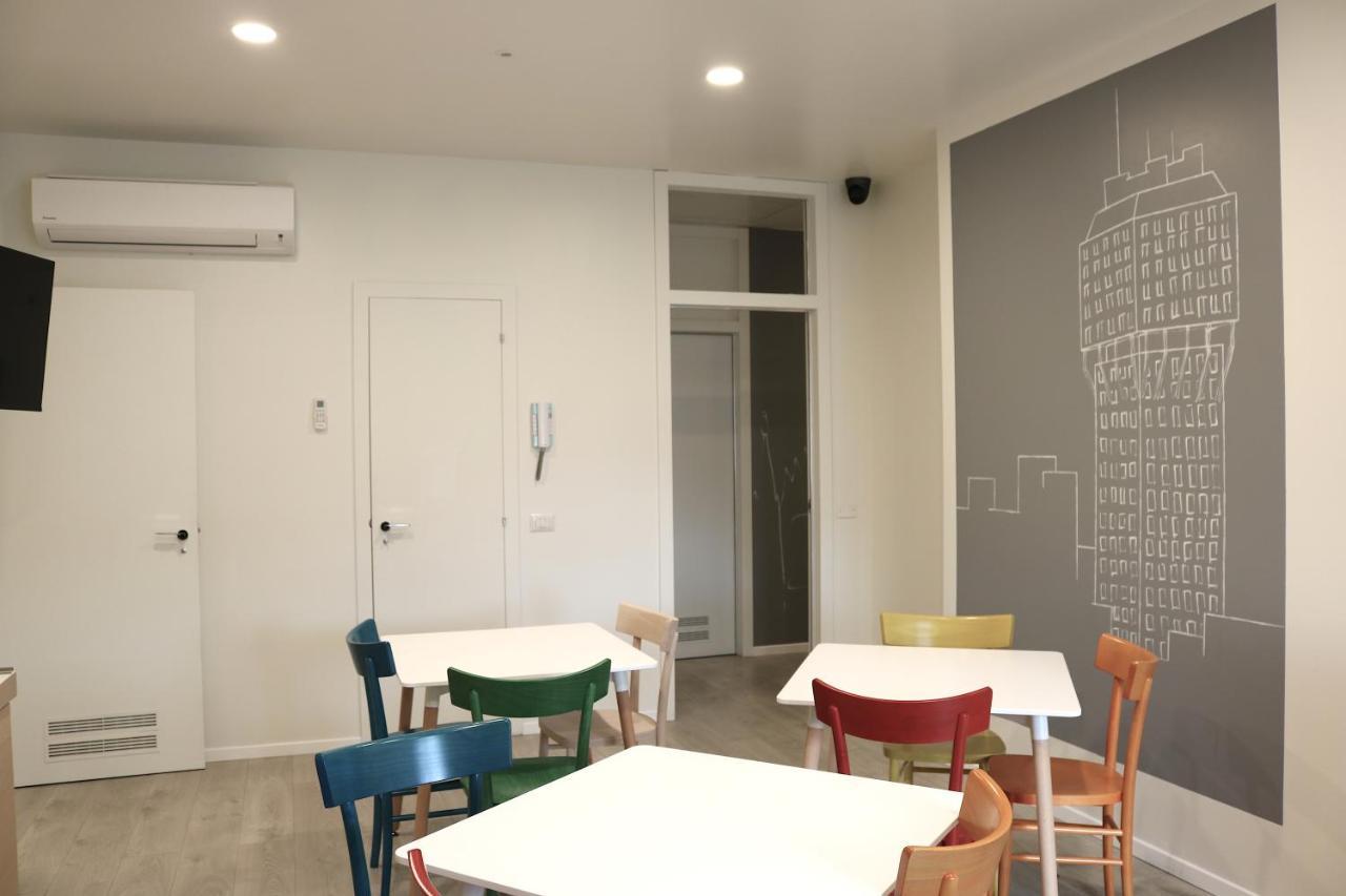 Sleep Inn Assago With Balcony - 7 Bagian luar foto